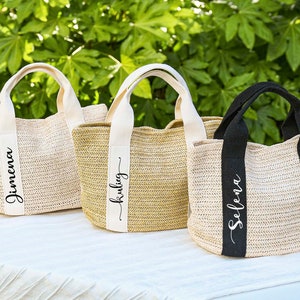 Strand Taschen personalisiert, Sackleinen Tragetasche, Hochzeit Gefälligkeiten, Brautdusche Tasche, Hochzeitsgeschenk, Strand Stroh Tasche Bachelorette, Brautjungfer Vorschlag