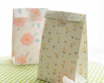Floral Paper Party Favor Bags: Wedding, Shower, Birthday - 6 Pcs