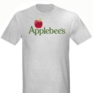Applebee&#39;s Grill restaurant t-shirt