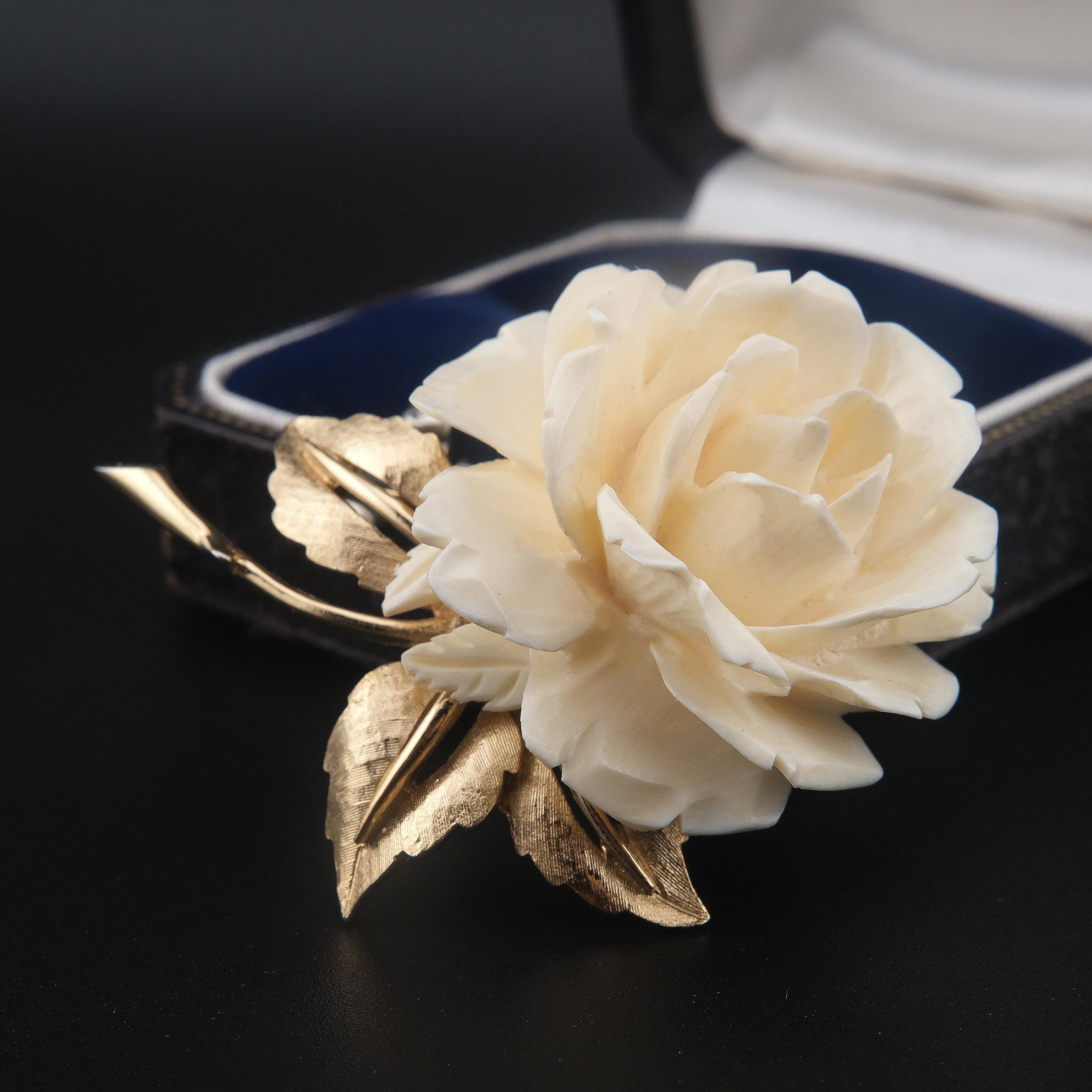 Vintage Boucher Brooch - Etsy
