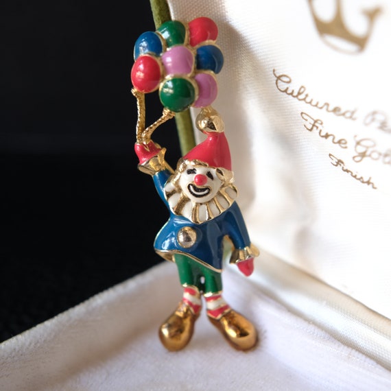 Signed TAT Clown with Balloons Vintage Enamel Mul… - image 1