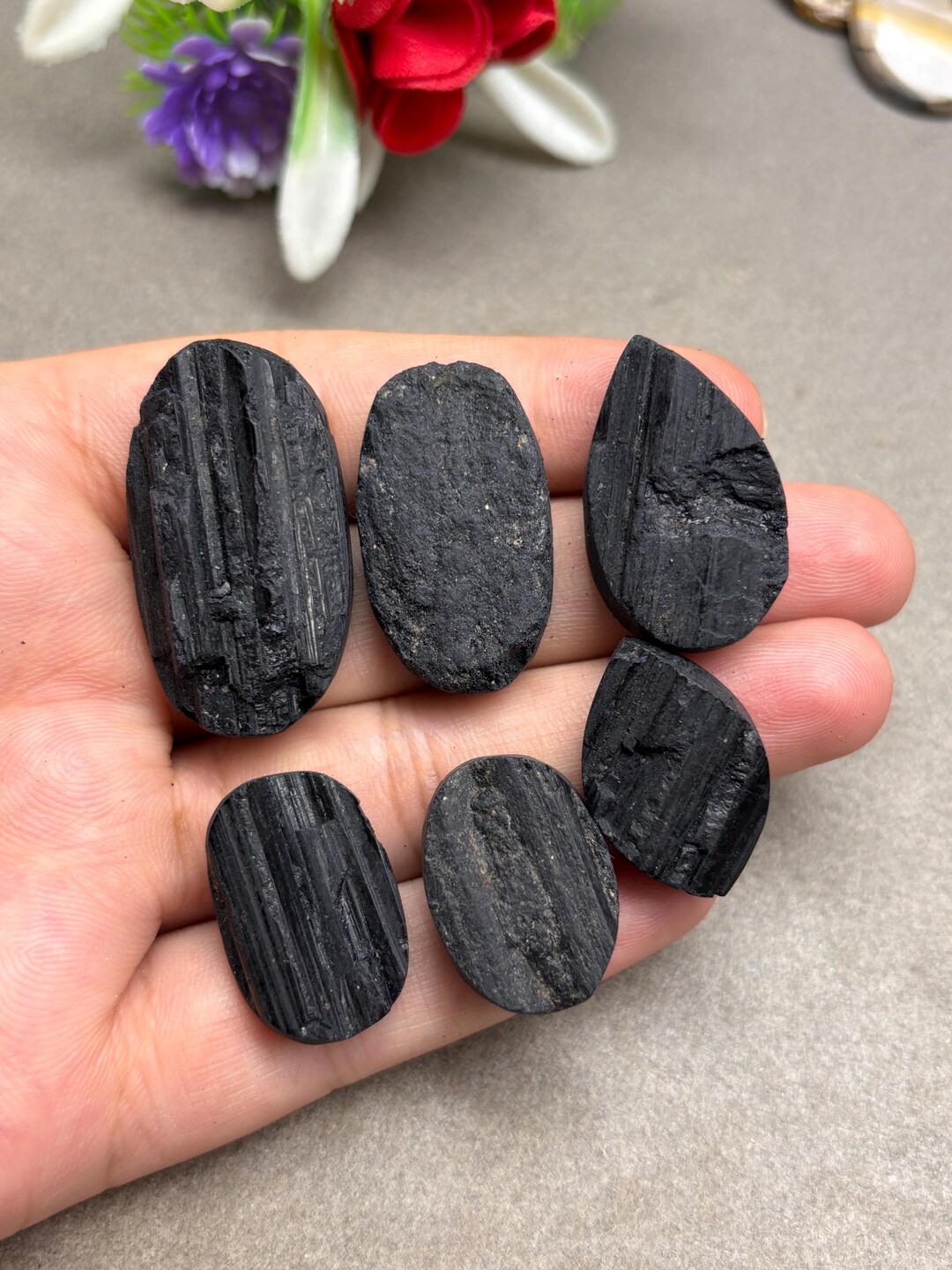 天然トルマリン カボション 6 個入り、形状が混在した卸売りの最高品質