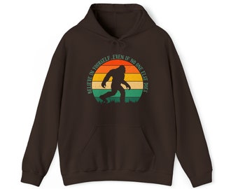 Sasquatch Believe in Yourself Bigfoot Unisex Heavy Blend™ Hooded Sweatshirt