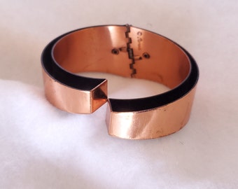 Vintage MCM Renoir fine costume jewelry copper hinged cuff bracelet