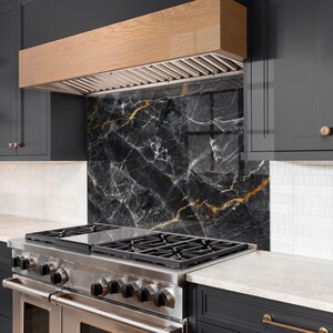 Warren Reed Black Marble Glass Kitchen Splashback – 6mm Toughened, Heat Resistant, Polished Edges