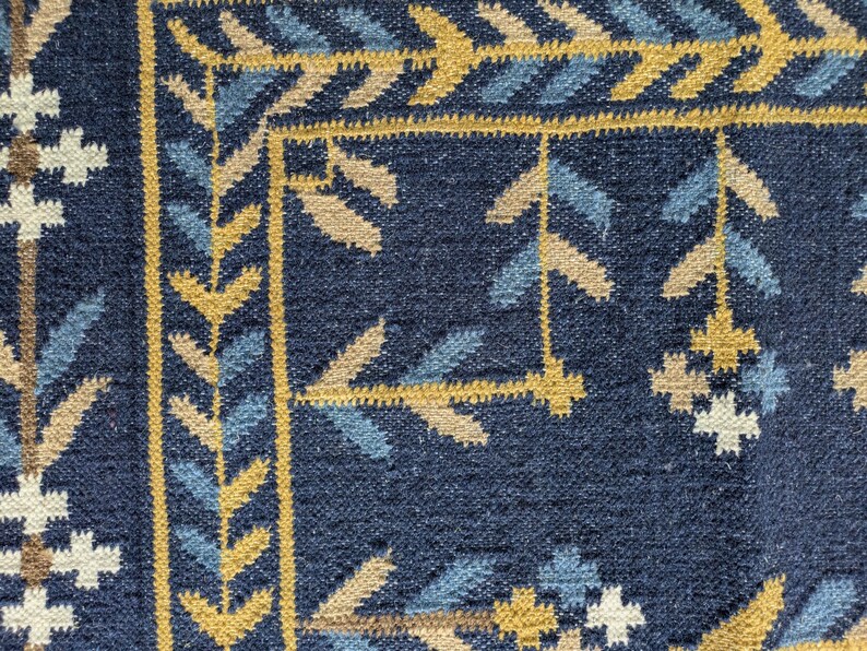 Handwoven Kilim Rug for living room: Traditional Kilim Rug 8x10 Kilim Rug