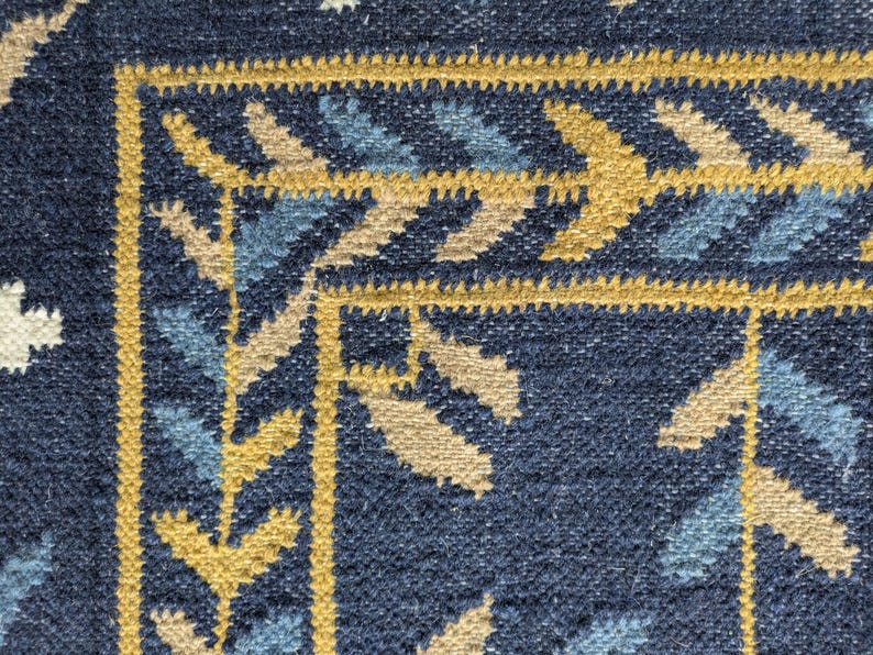 Handwoven Kilim Rug for living room: Traditional Kilim Rug 8x10 Kilim Rug