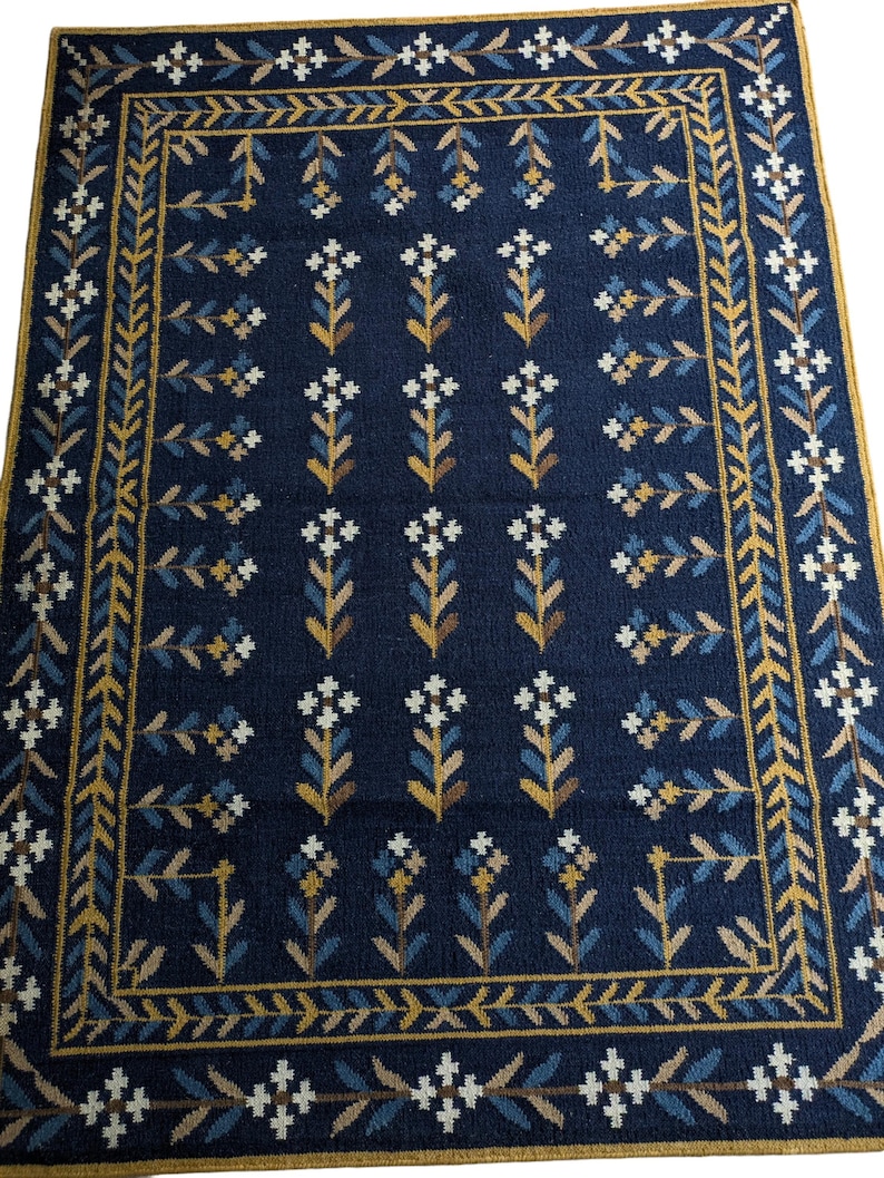 Handwoven Kilim Rug for living room: Traditional Kilim Rug 8x10 Kilim Rug