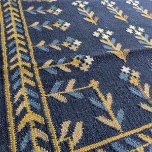 Handwoven Kilim Rug for living room: Traditional Kilim Rug 8x10 Kilim Rug