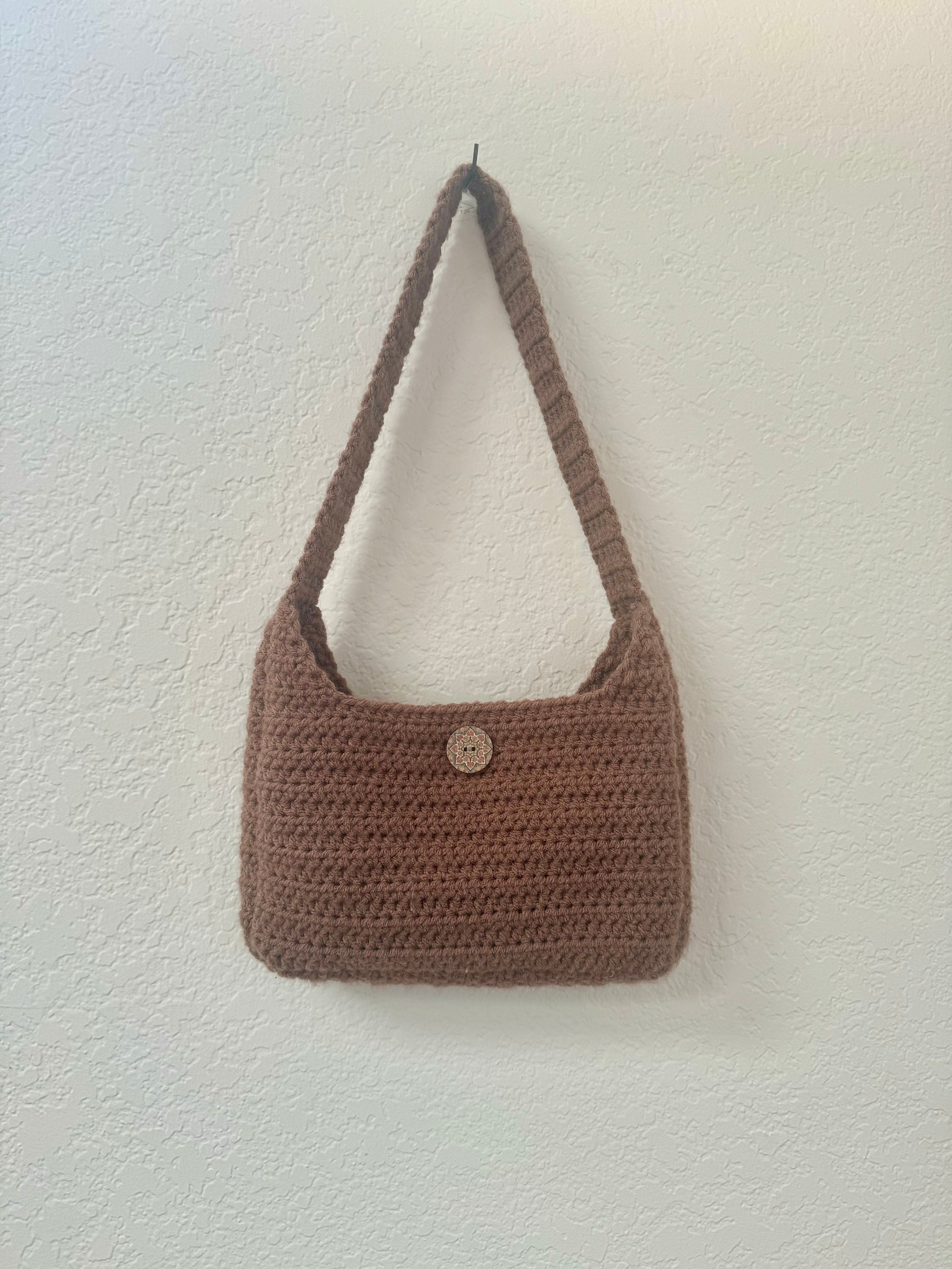 40 Crochet Shoulder Bags with Crossbody Bags, Tote Bags, and Bucket Bags 16 Crochet Pattern Baguette Shoulder Bag Crochet Baguette Bag