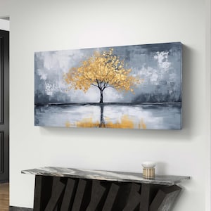 Reflejo de árbol dorado sobre paisaje abstracto gris / Arte mural minimalista de naturaleza / Descarga digital