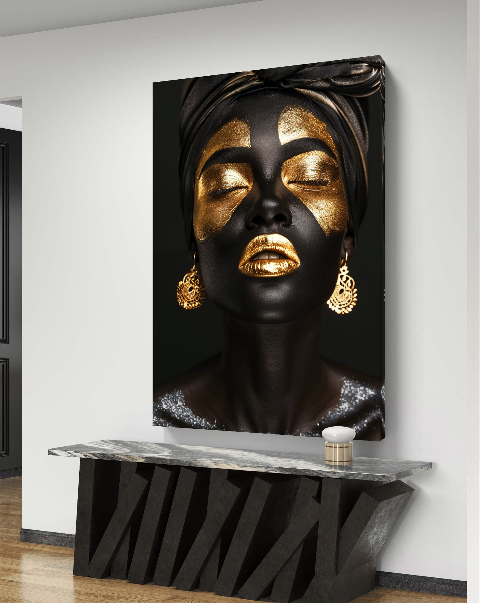黄金の優雅さ - 印象的な黒と金の女性の肖像画アートプリント