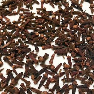 Organic Ceylon Cloves Whole/Freshly Ground