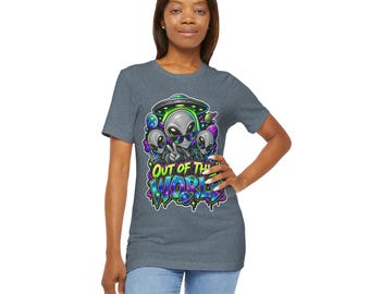 Alien Moon Graphic Tee, Kawaii Space Crew Neck, Sci-Fi Lover Gift
