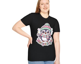 Fröhliches und strahlendes, niedliches Chibi-Kawaii-Pinguin-Kuschel-Unisex-Softstyle-T-Shirt