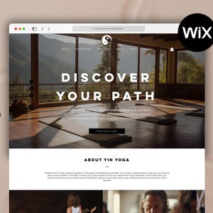 Puede incluir: Un sitio web para un estudio de yoga llamado Yin Yoga. El sitio web presenta una gran imagen de un estudio de yoga con un suelo de madera y grandes ventanas. El texto "Discover Your Path" se muestra en grandes letras blancas sobre la imagen. El sitio web también incluye una sección llamada "About Yin Yoga" con una descripción del estudio y sus servicios.