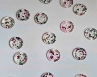 Pack of 6 20mm Resin buttons with a mix of coloured glass