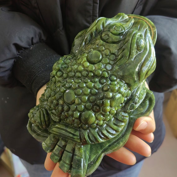 Jade Money Toad Statue: Feng Shui Wealth Frog Carving - Etsy Israel