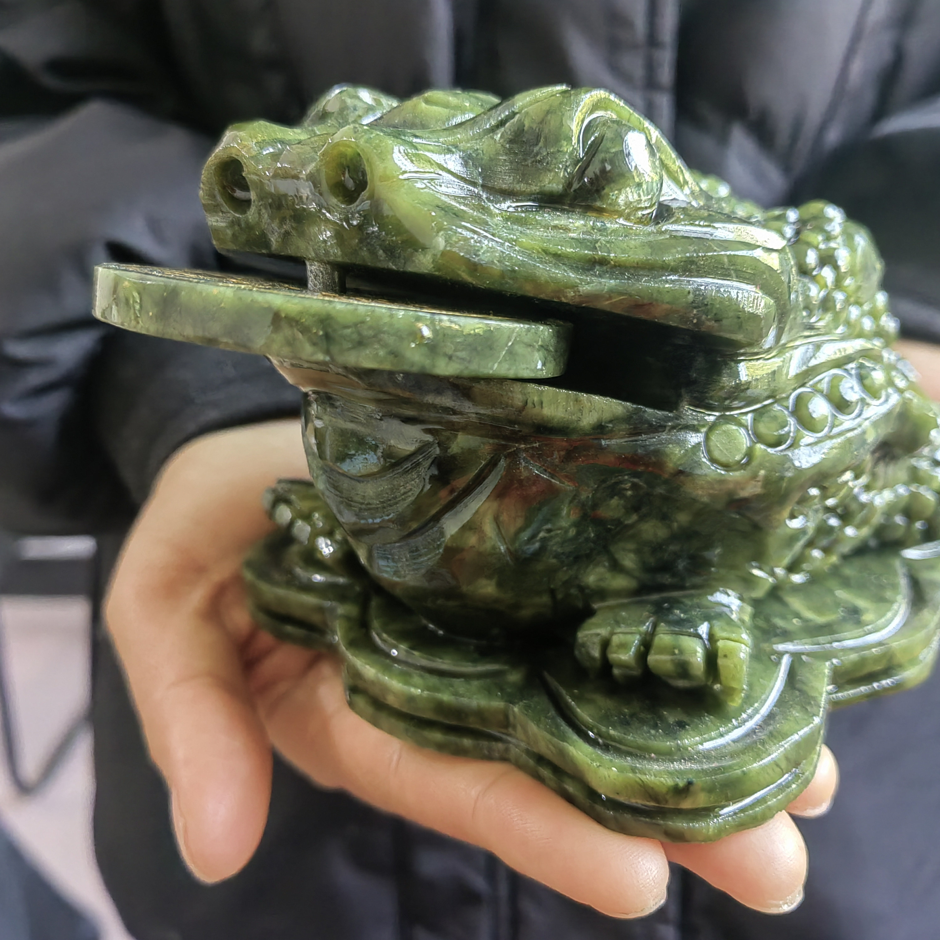 Jade Money Toad Statue: Feng Shui Wealth Frog Carving - Etsy UK
