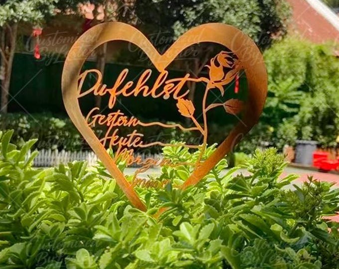 Rusty Metal Heart Garden Stake: Farmhouse Valentine's Day Decor