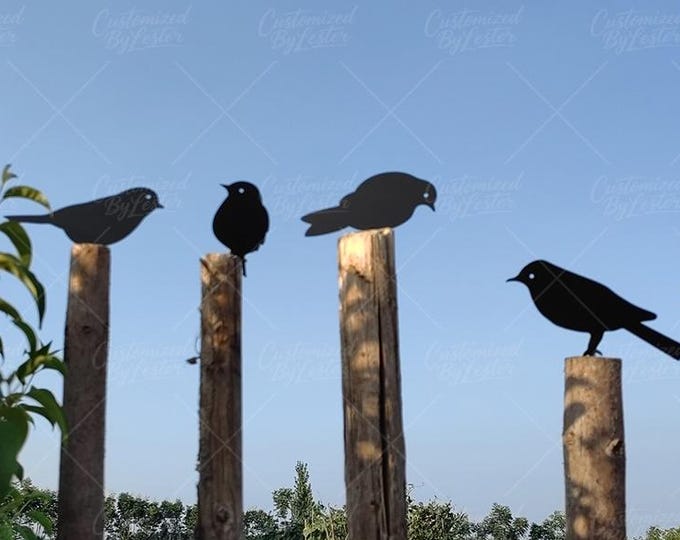 Set of 4 Black Metal Bird Garden Stakes, Black Bird Fence Sculpture Set of 4, Metal Bird Statues, Outdoor Yard Art, Bird Lover Gift