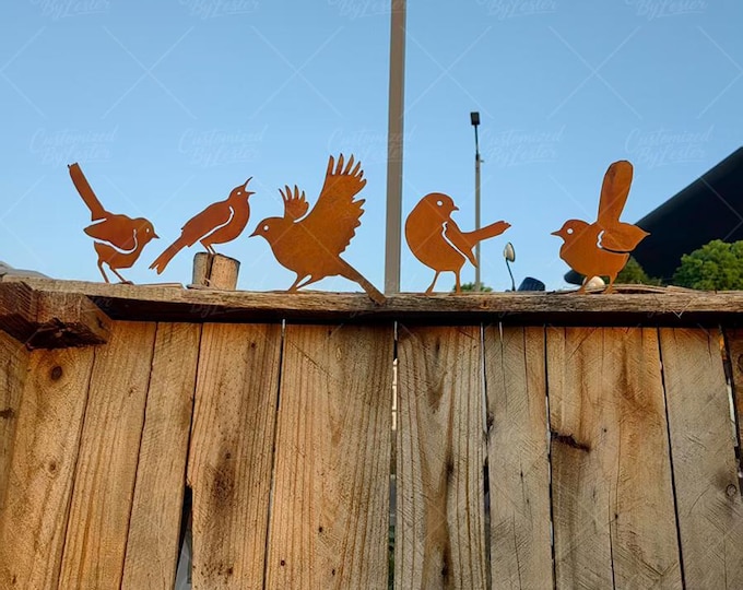 Rustic 5-Piece Garden Bird Stakes Set, Set of 5 Rusty Birds Garden Decor, Outdoor Bird Lawn Ornaments,  Vintage-Style Yard Decor