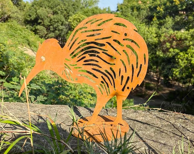 Rusty Metal Kiwi Bird Garden Stake, Rustic Bird Statue, Unique Backyard Art, Downward Gazing Bird Garden Stake, Bird Lover Gifts