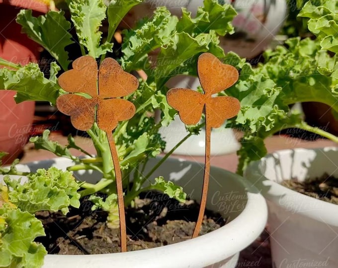 Set of 2 Rustic Metal Clover Basin Stake, Four Leaf Clover Garden Art, Patina Planter Decor, Fairy Garden Decor,  Outdoor Planter Makers