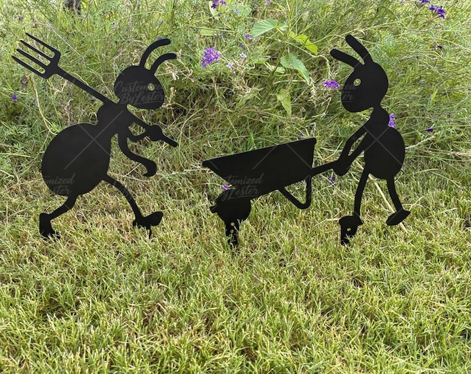Whimsical Black Ant Garden Stakes, Set of 2 Metal Ant Silhouette for Outdoor Garden, Fun Yard Art & Plant Markers, Unique Yard Art