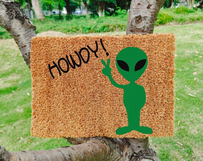 Howdy! Doormat, Welcome Mat, Doormat, Custom Doormat, Personalized Welcome Mat, Housewarming Gift, Unique Wedding Gift