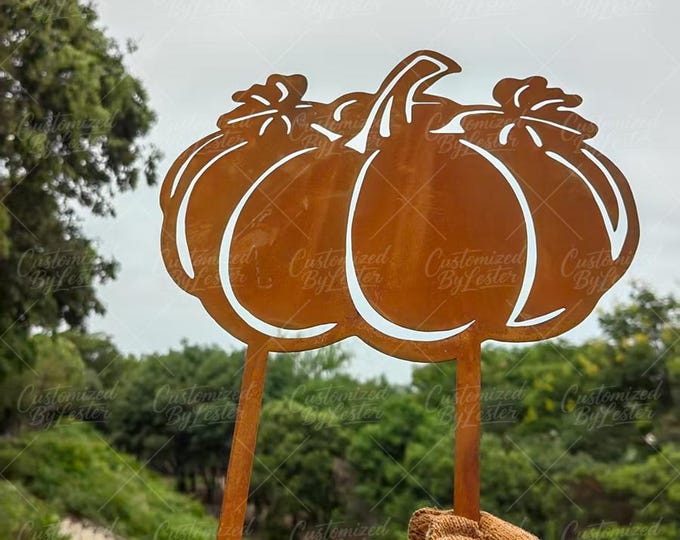 Rusty Metal Pumpkin Garden Stake, Rustic Pumpkin Garden Statue, Handcrafted Fall & Halloween Decor, Autumn Yard Art, Iron Pumpkin Sculpture