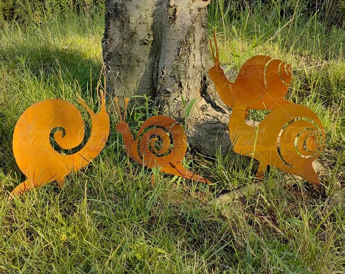 Rusty Metal Snail Garden Stake, Vintage Rust Finish Snail Statue, Metal Garden Art Stake, Boho Outdoor Decor, Rustic Farmhouse Yard Art