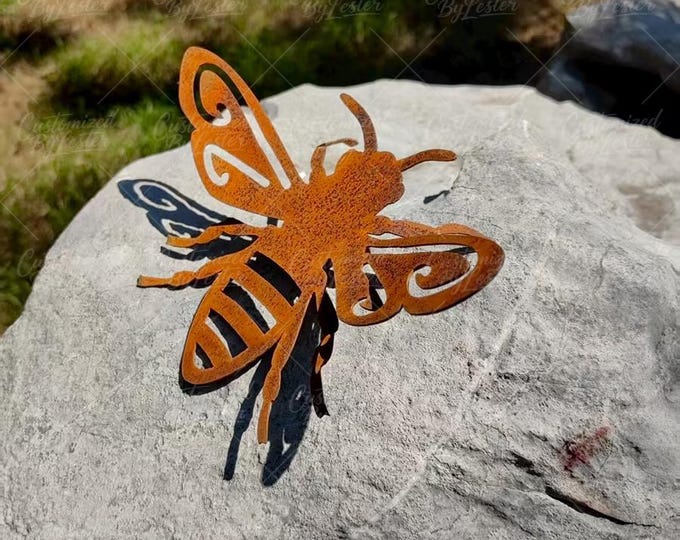 Rustic Metal Bee Wall Art, Handmade Rusted Iron Honeybee Decor, Steampunk Garden Insect Sculpture,  Unique Home Decor Gift for Beekeepers