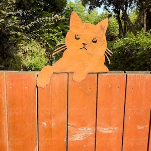 Rusty Cat Fence Stake, Rustic Metal Cat Head Fence Ornament, Aged Iron Kitty Sculpture, Unique Handmade Rusty Gift for Pet Lovers