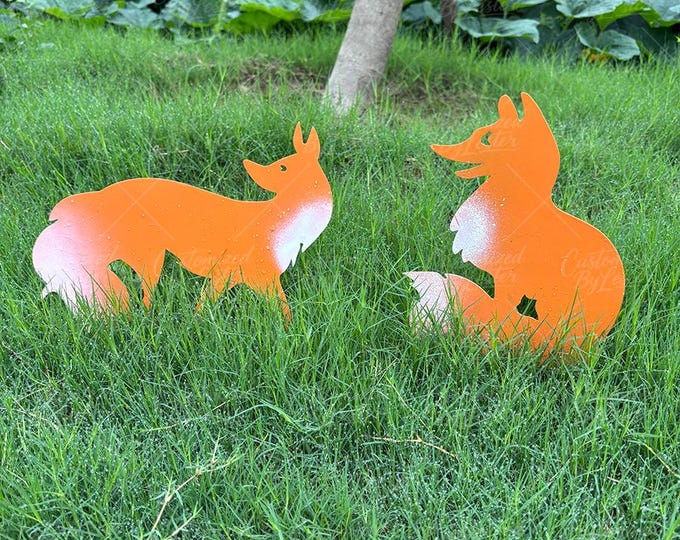 Rustic Metal Fox Garden Stake, Handmade Iron Fox Sculpture, Outdoor Yard Art, Fox Lover’s Garden Art, Metal Animals Decor