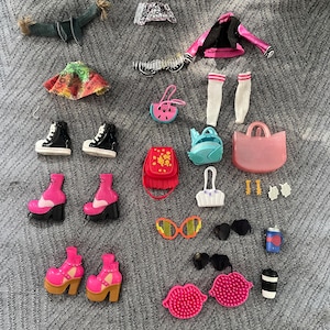 Bratz loose accessories and clothing