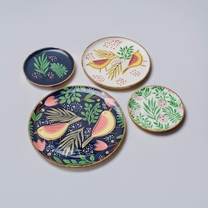 Wooden Plate with Enamel – Serving Plate Botanic Midnight Design, Handcrafted Rustic Dinnerware, Unique Gift for Nature Lovers & Home Decor