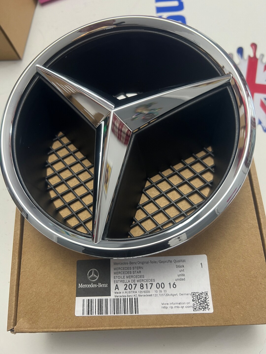 Mercedes-Benz W204 W245 C180 Gloss Black LED Grille Star Emblem P/N: A2078880260 824228841678 | UK