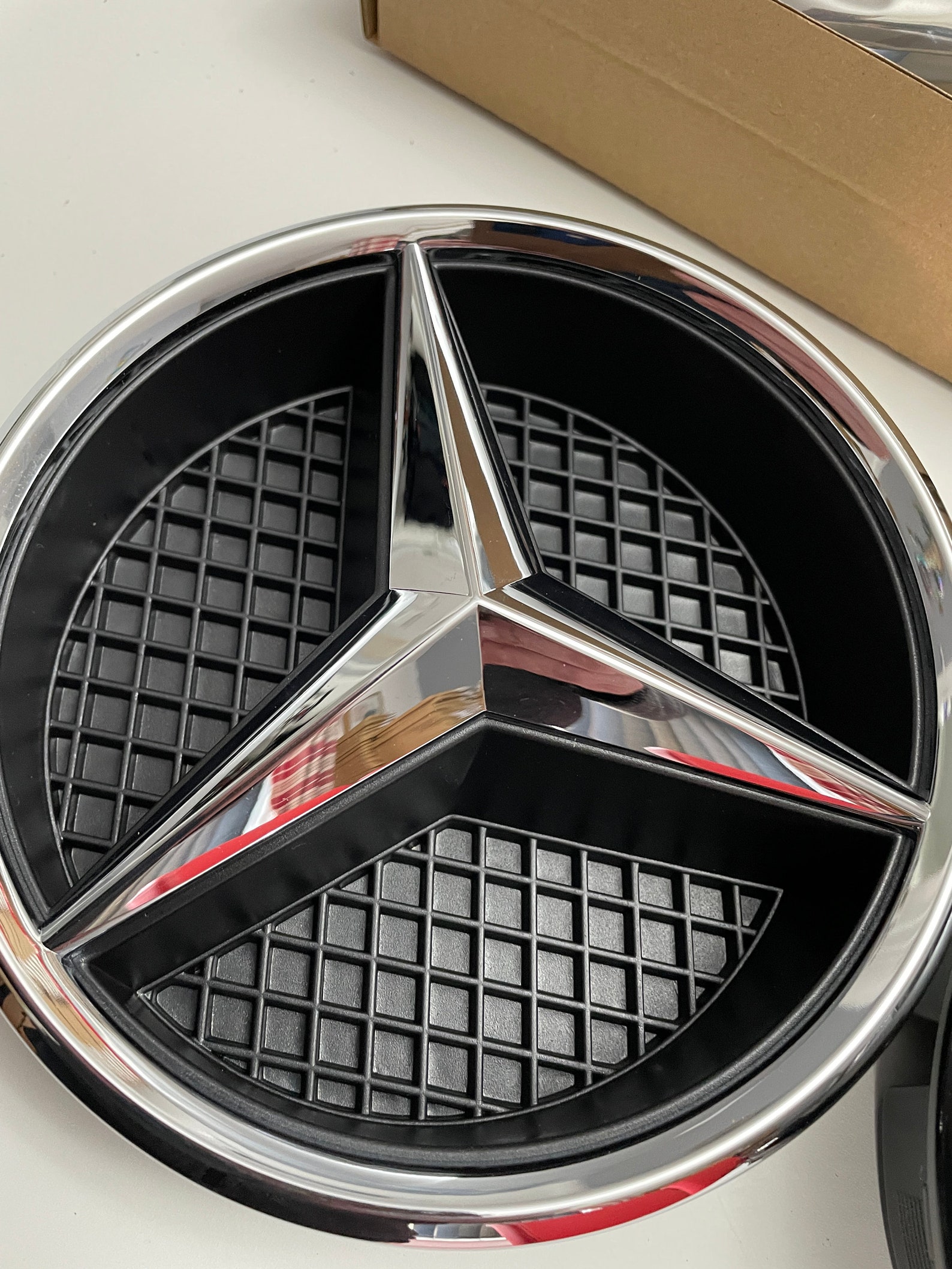 Mercedes Ornament New Mercedes-Benz Matt Black Badge Emblem - 90mm, Rear Boot Logo For A B C E S Mercedes Benz Emblem - Foto 7