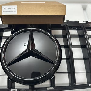 Para Mercedes-Benz, o novo emblema de estrela em relevo na grade preta ou prateada A, B, CLA, GLB, CLS. Número da peça OEM A0008171001 A1778884200