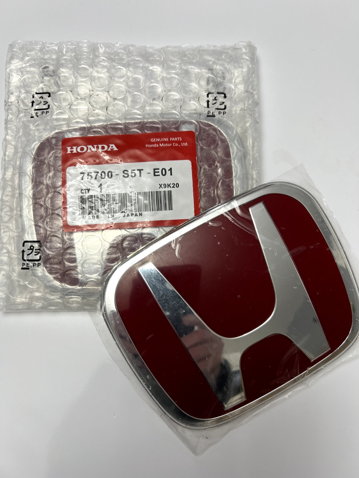 Genuine 2001-05 Civic EP3 Type R Si Front Emblem Badge 75700-S5T