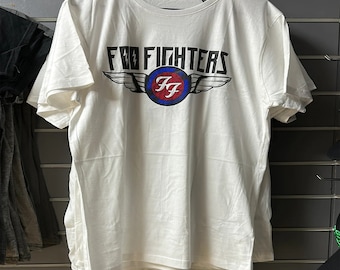 Foo Fighters - Flash Wings T-Shirt, Foo Fighter Flash Wing Logo, Foo Fighter T-shirt, Rock Band Foo Fighter, Rock Band Tee