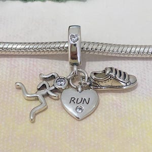 Charm para correr: Charms de plata 925 compatibles con pulseras Pandora, colgantes de collar y regalos para amantes de las carreras.