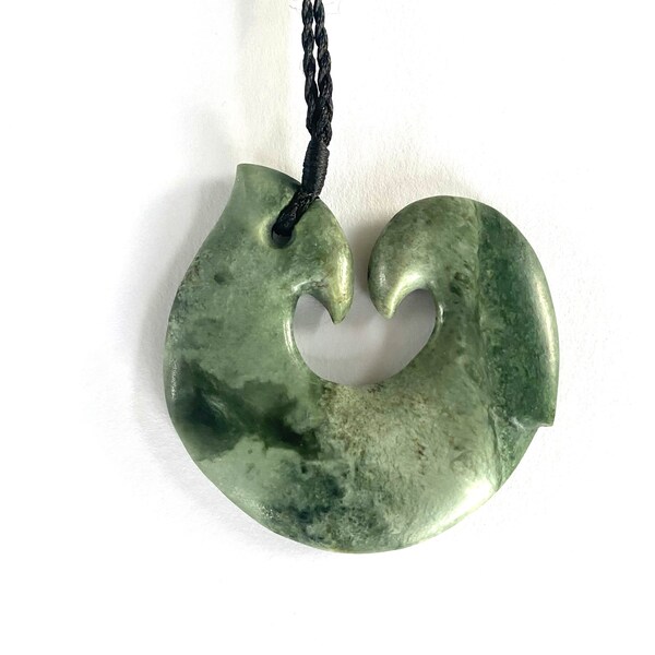 Hei Matau (Fish Hook) New Zealand Pounamu Green Necklace