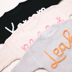 Suéter con nombre personalizado para niños pequeños, suéter grueso para bebé, suéter bordado para niña, suéter para niños hecho a mano y regalos personalizados para bebés