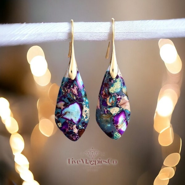 Lila natürliche Edelstein Teardrop Ohrringe | Naturstein Ohrring | Naturheilschmuck | Chakra Stein | Boho-Stil | Geschenk für Sie