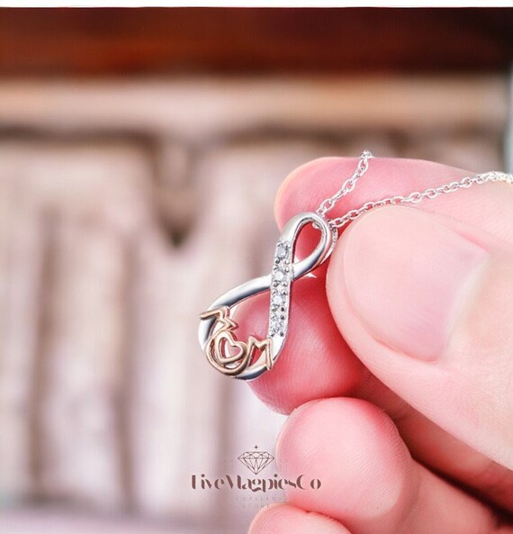 925 Sterling Silver Mum Mom Infinity Pendant Necklace Silver Pendant Necklace Minimalist Jewellery Gifts for Mother Mothers Day Gift