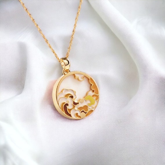 Gold Japanese Ukiyo-e Pendant Necklace | Gold Necklace | Ocean Wave Pendant | Handmade Jewellery | Bohemian Retro Design | Gift for Her