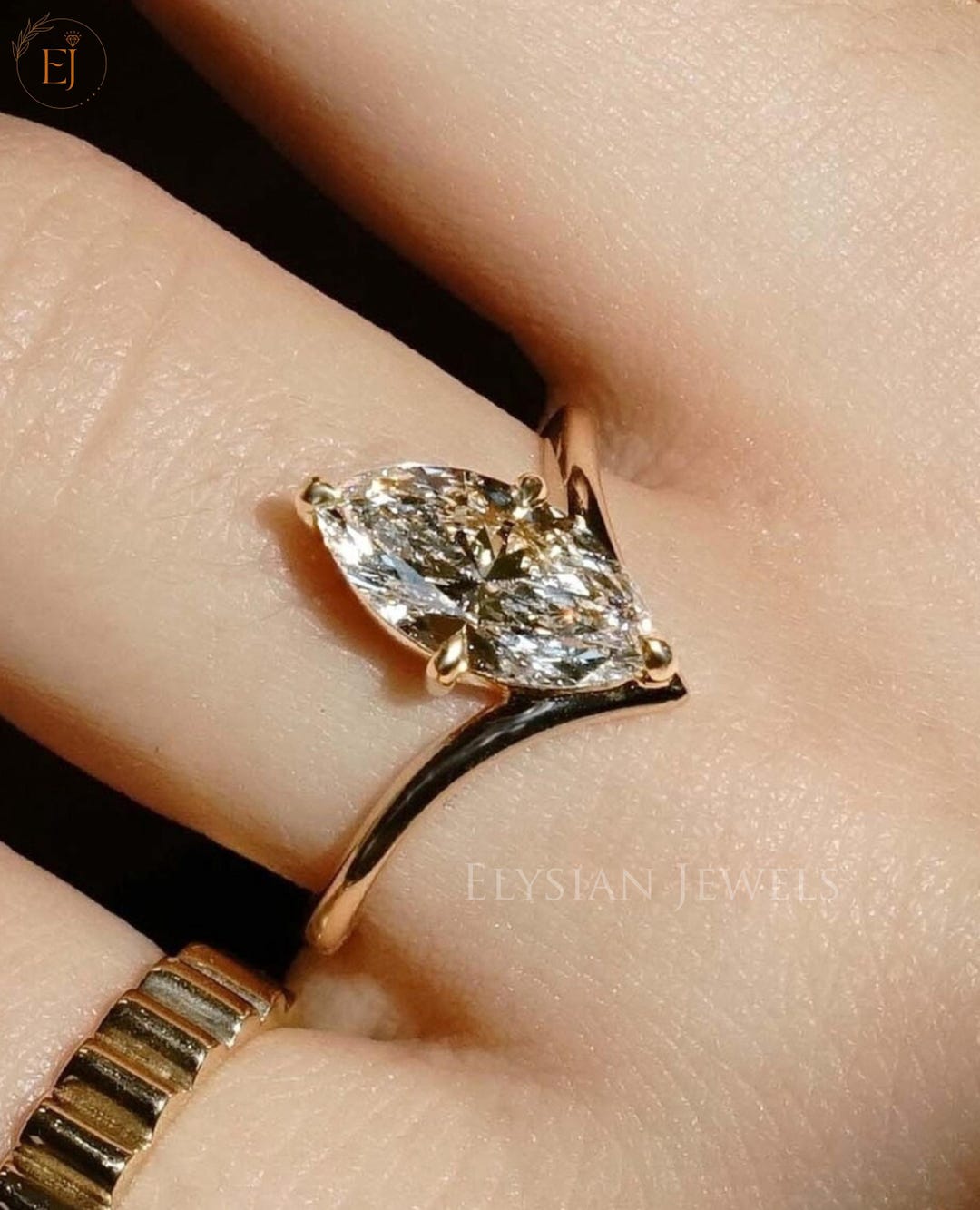2.0 CT マーキスカット モアッサナイト リング、隠れたハロー