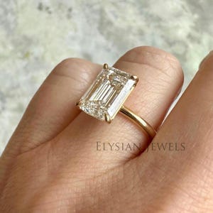 4.00ct Emerald Moissanite Ring, Women Anniversary Ring, 14K Emerald Cut Solitaire Moissanite Engagement Ring, Gold Promise Ring